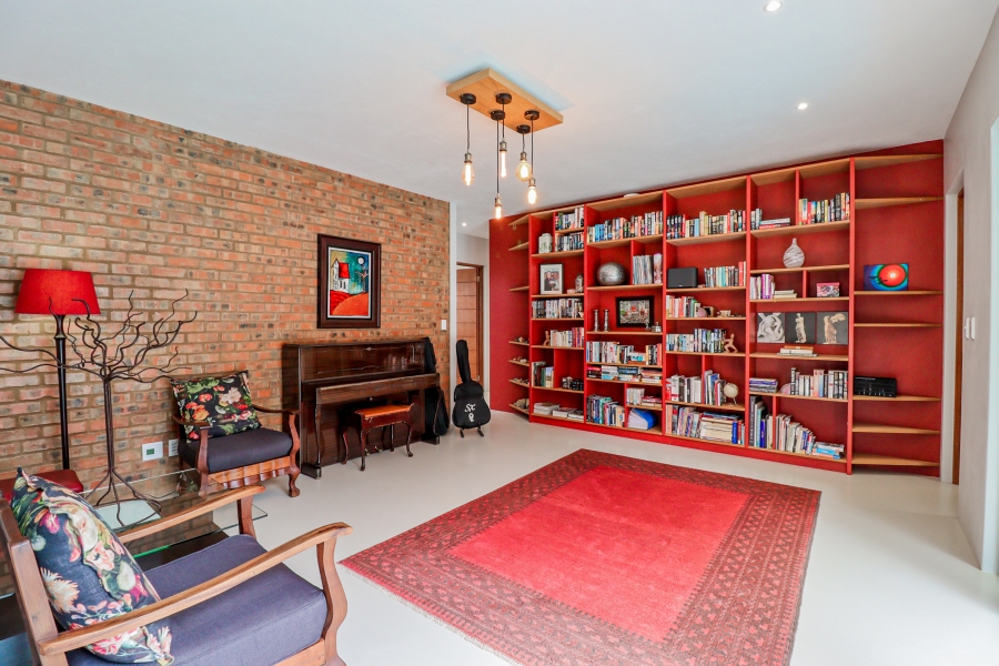 3 Bedroom Property for Sale in The Coves North West